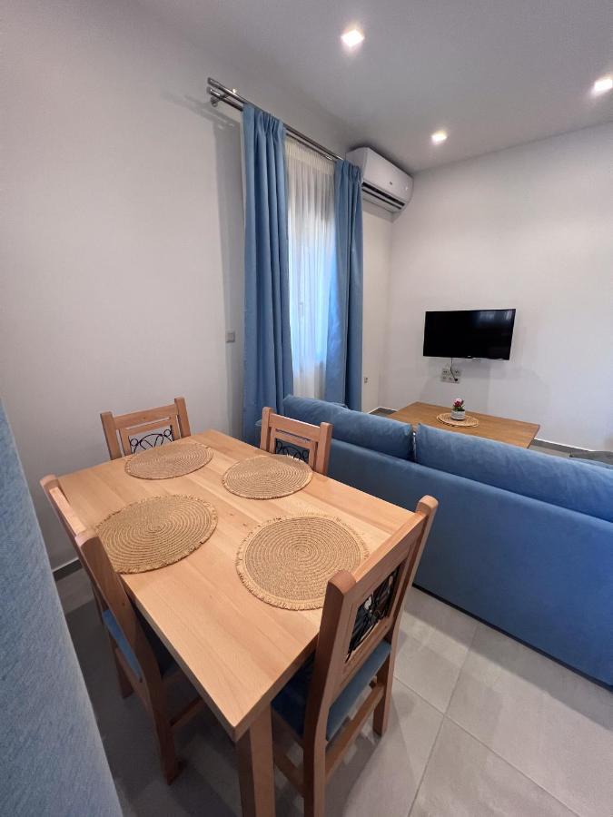 Zeus & Emmanuil Luxury Houses ميرينا المظهر الخارجي الصورة
