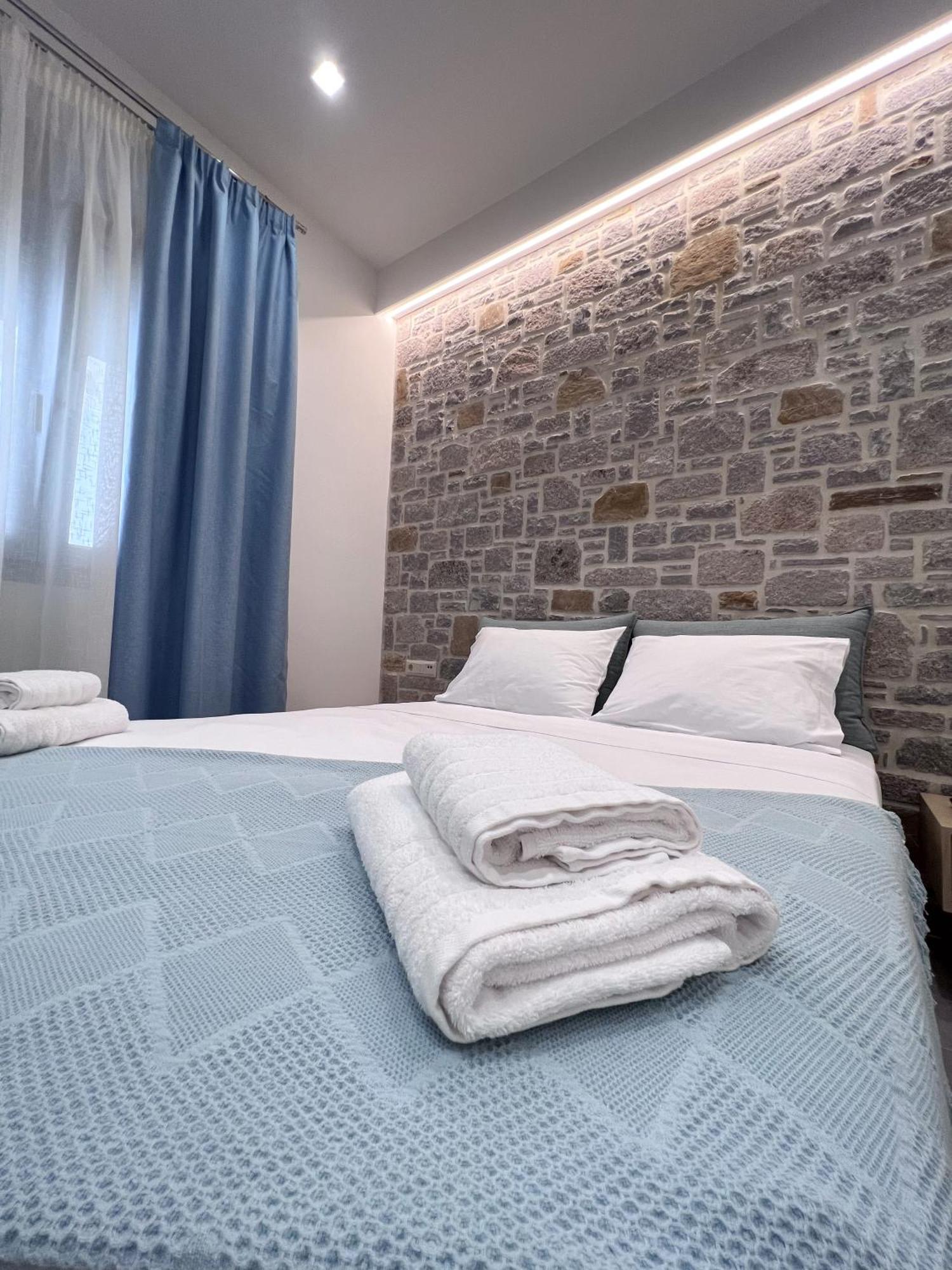 Zeus & Emmanuil Luxury Houses ميرينا المظهر الخارجي الصورة